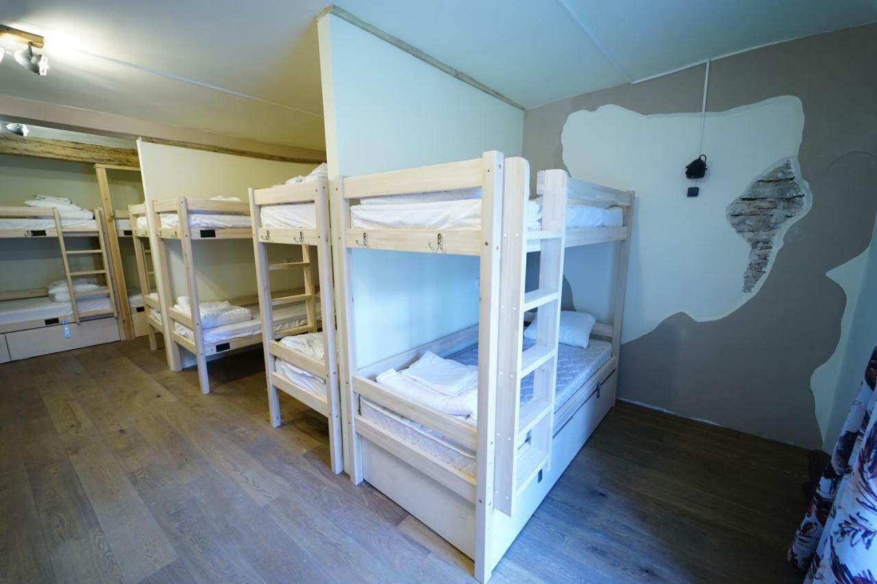 Hostal The Monks Bunk & Bar